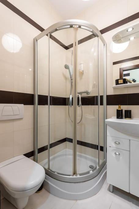 Close-Urban Chic - City Center - Studio Apartment - Plac Konstytucji Warschau Buitenkant foto