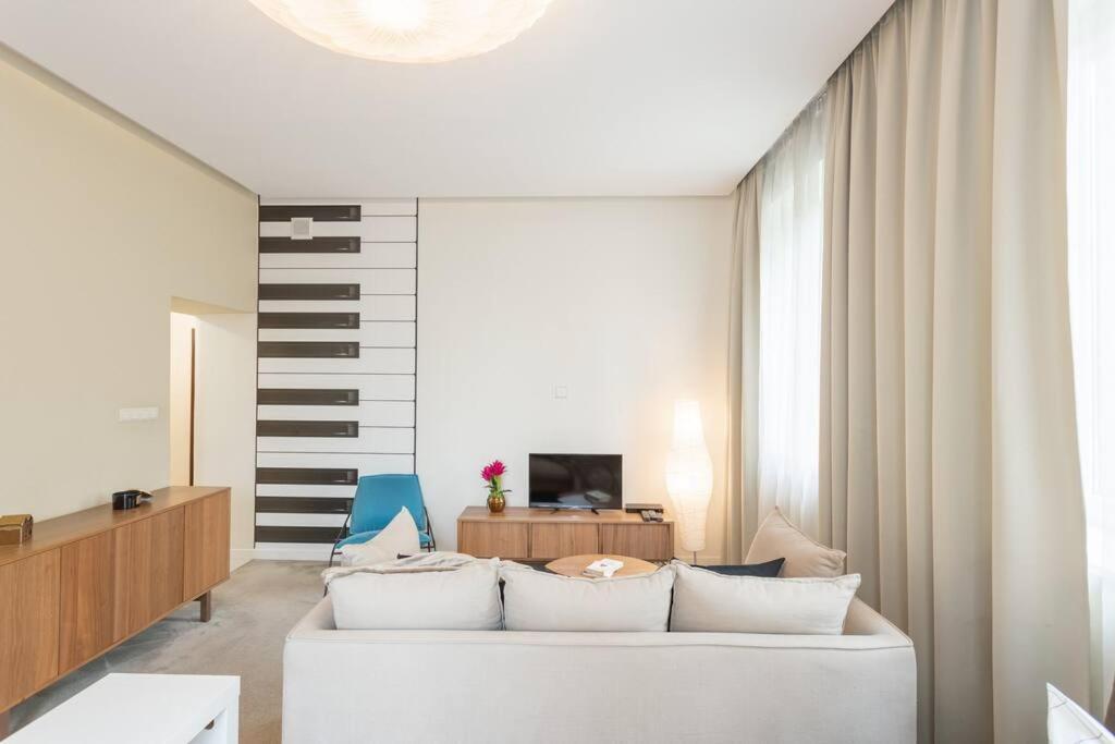 Close-Urban Chic - City Center - Studio Apartment - Plac Konstytucji Warschau Buitenkant foto